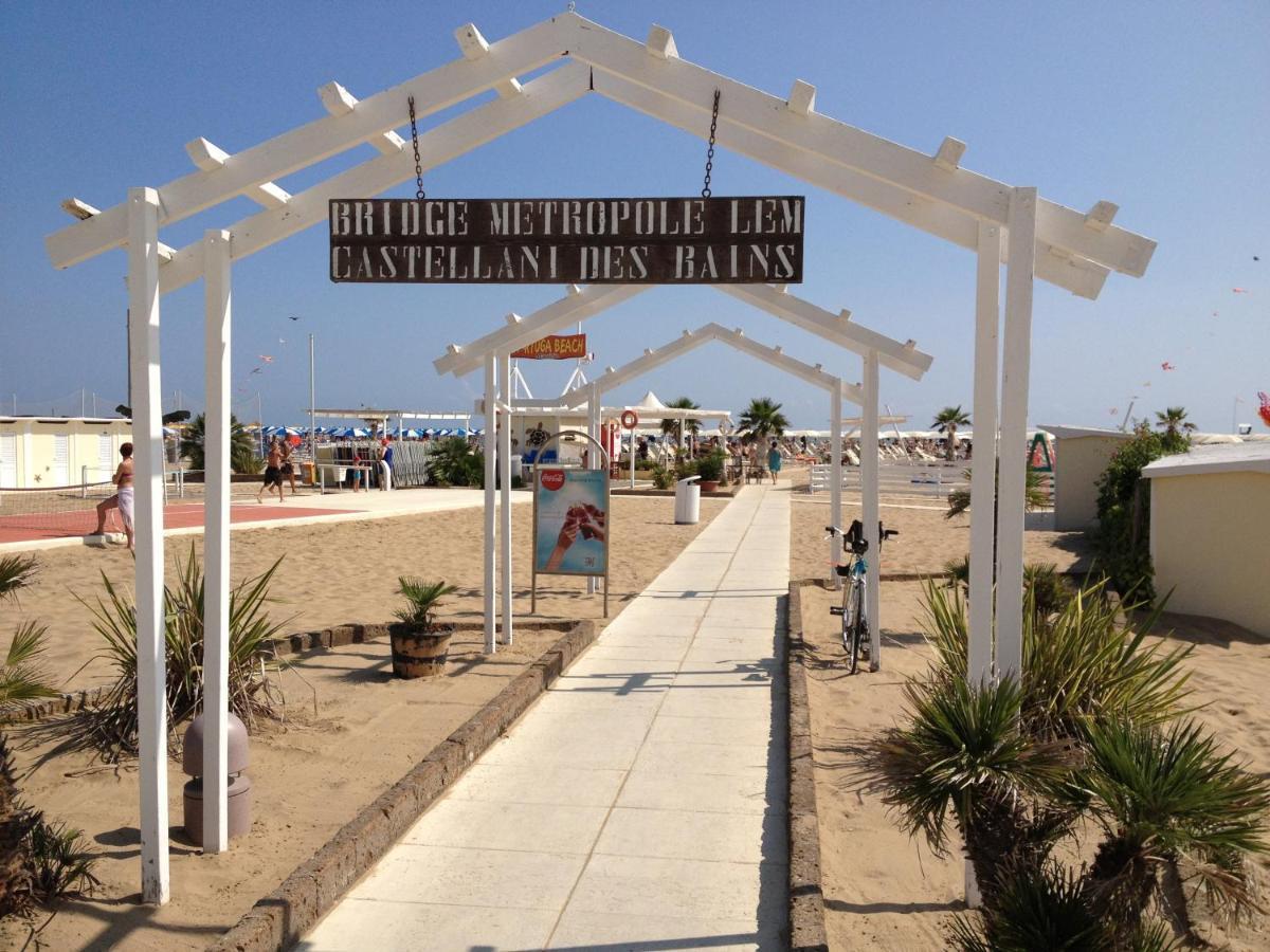 רימיני Hotel Castellani מראה חיצוני תמונה